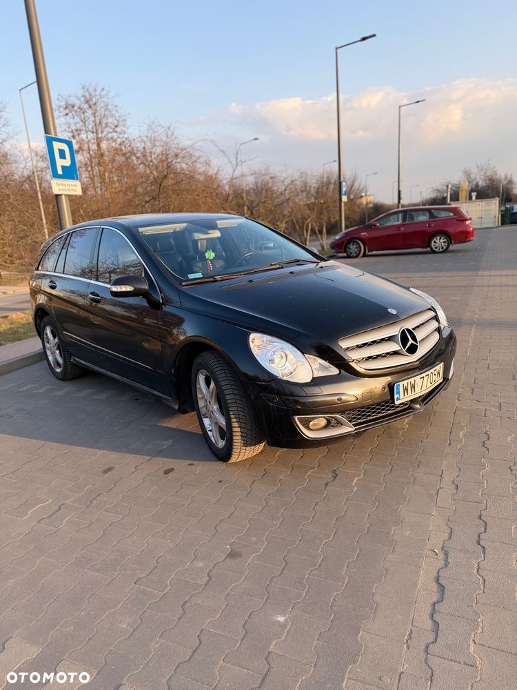 Mercedes-Benz Klasa R 500 4-Matic - 17