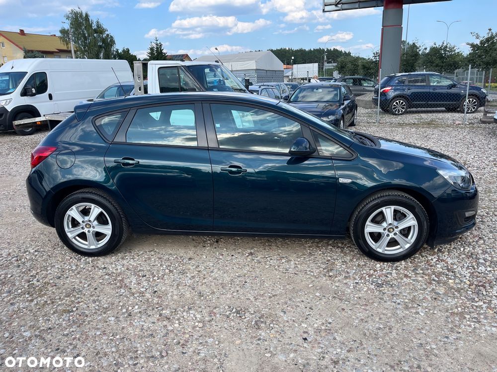 Opel Astra 1.6 Color Edition - 33