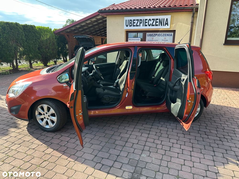 Opel Meriva 1.4 T Cosmo S&S - 15