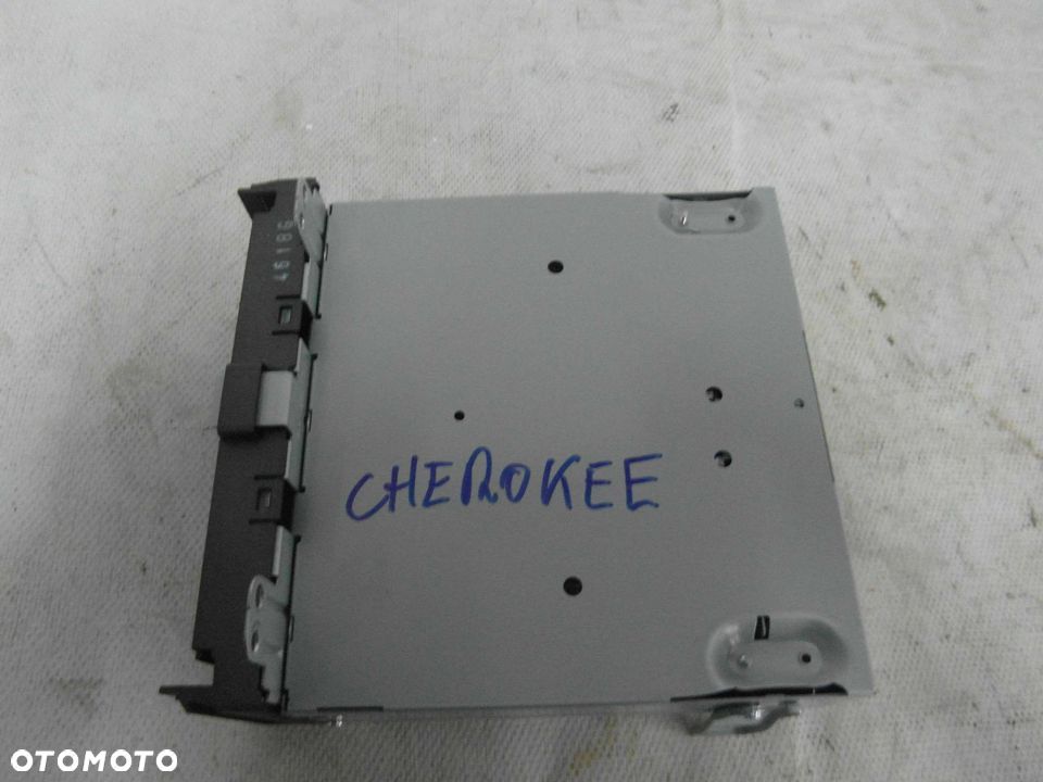 JEEP CHEROKEE KL ZMIENIARKA CD P68225372AB - 4