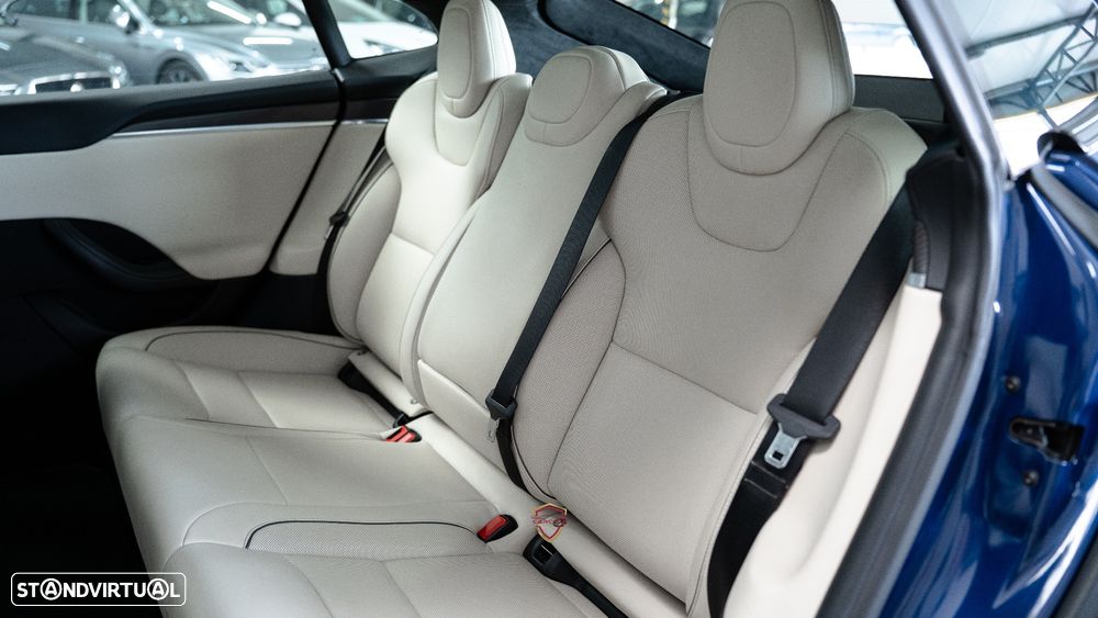 Tesla Model S Plaid AWD - 43