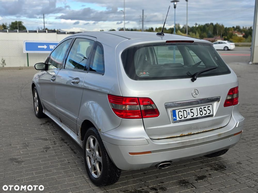 Mercedes-Benz B-Class 2006 photo 2