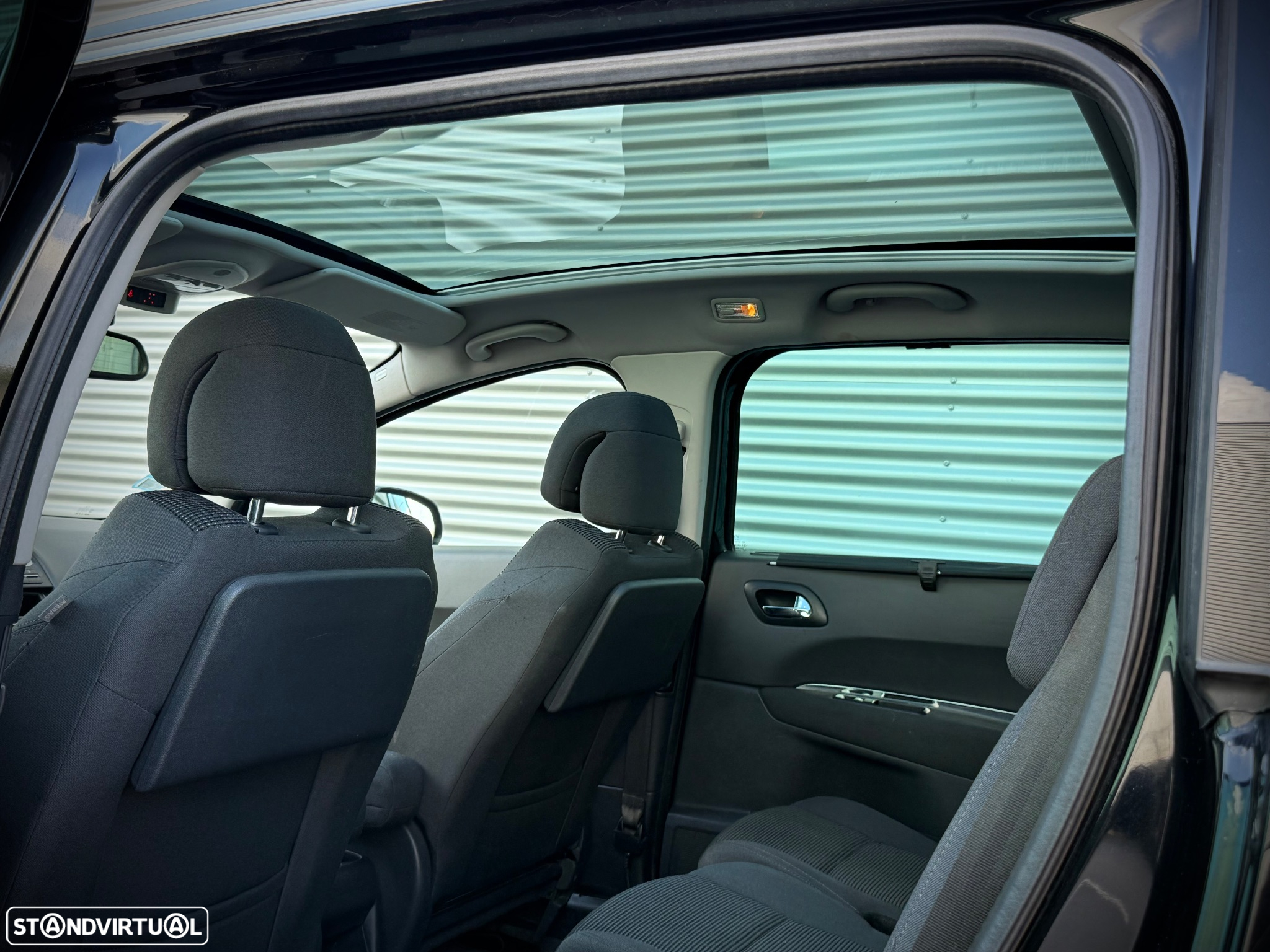 Peugeot 5008 1.6 E-HDi 7L Allure 2-Tronic - 14