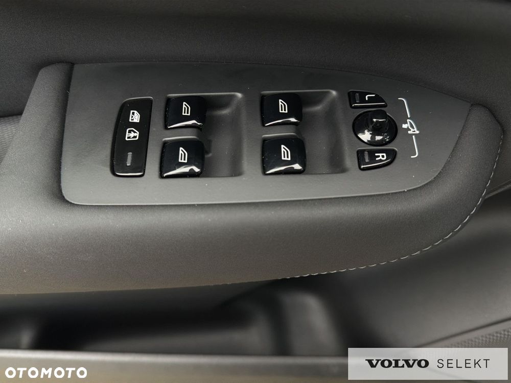 Volvo XC 90 - 18