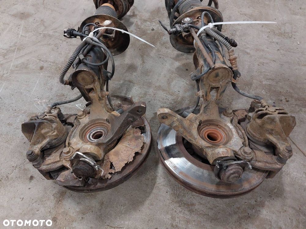 AMORTYZATOR ZWROTNICA LEWY PRAWY PRZÓD HAMULCE VOLVO S40 V40 I LIFT 1.9 DI - 5
