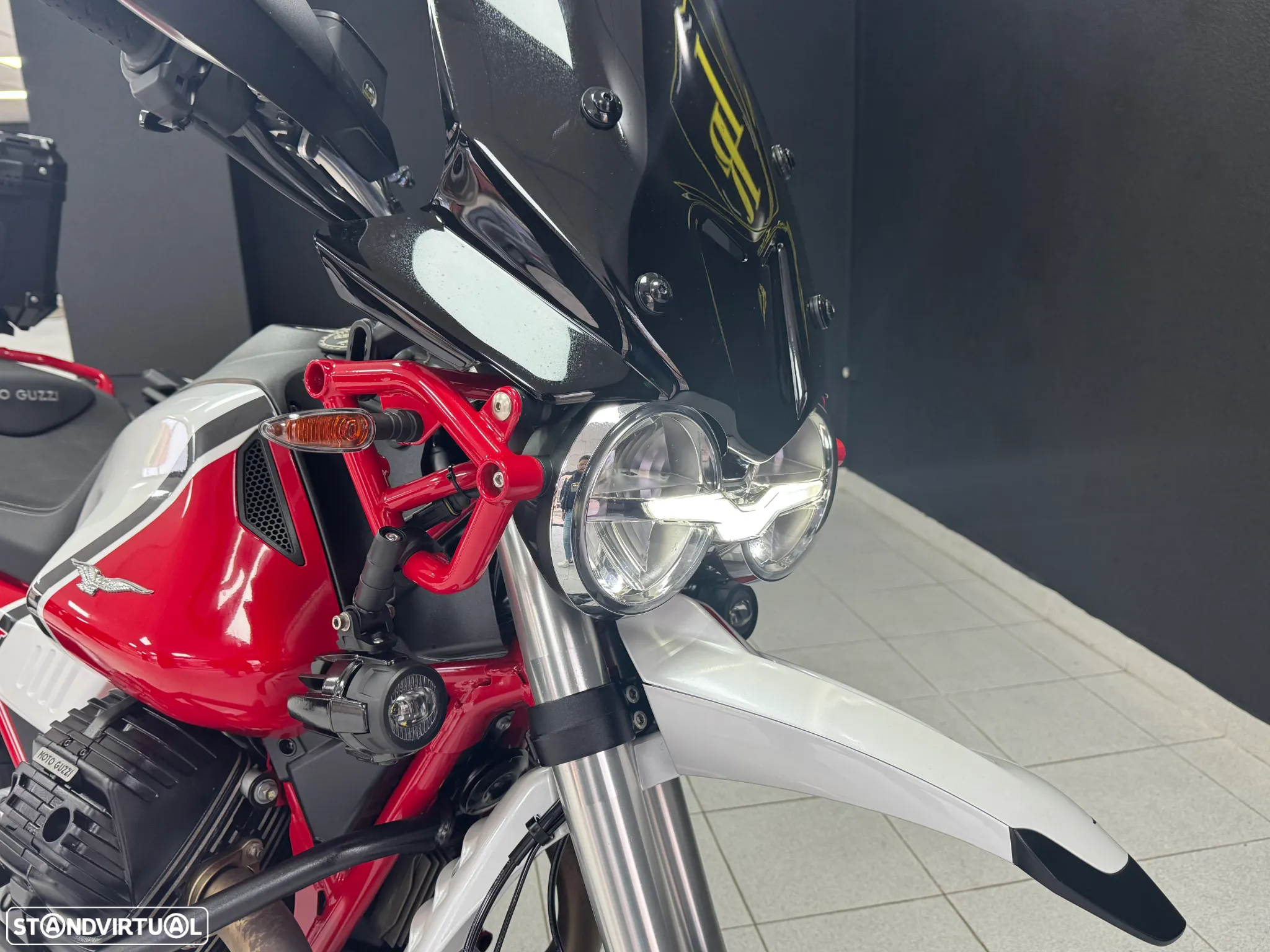 Moto Guzzi V85 - 6