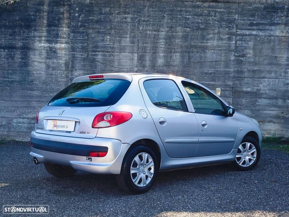 Peugeot 206+ 1.1 Urban - 9
