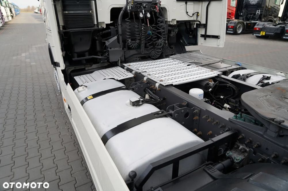 Volvo FH 500 / KLIMATYZACJA POSTOJOWA / CAŁA NA PODUSZAKCH / EURO 6 - 14