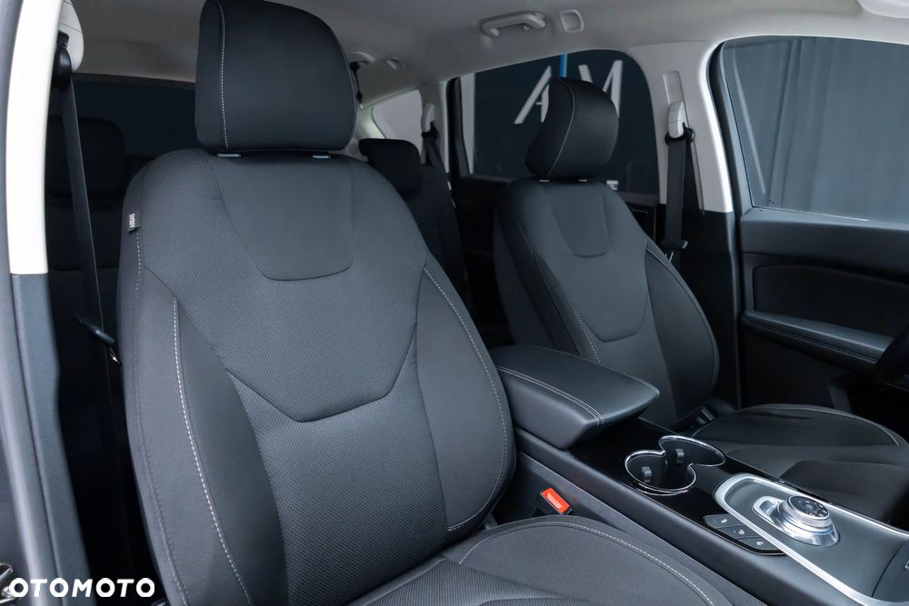 Ford S-Max 2.0 EcoBlue Titanium - 36
