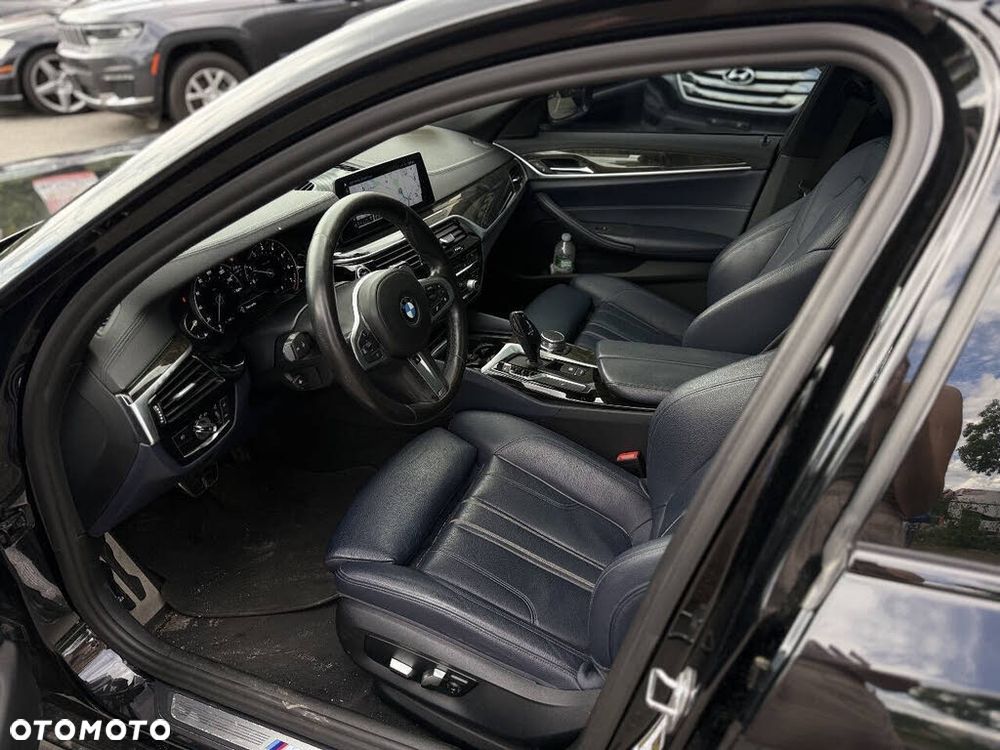 BMW Seria 5 530i xDrive M Sport Edition - 8
