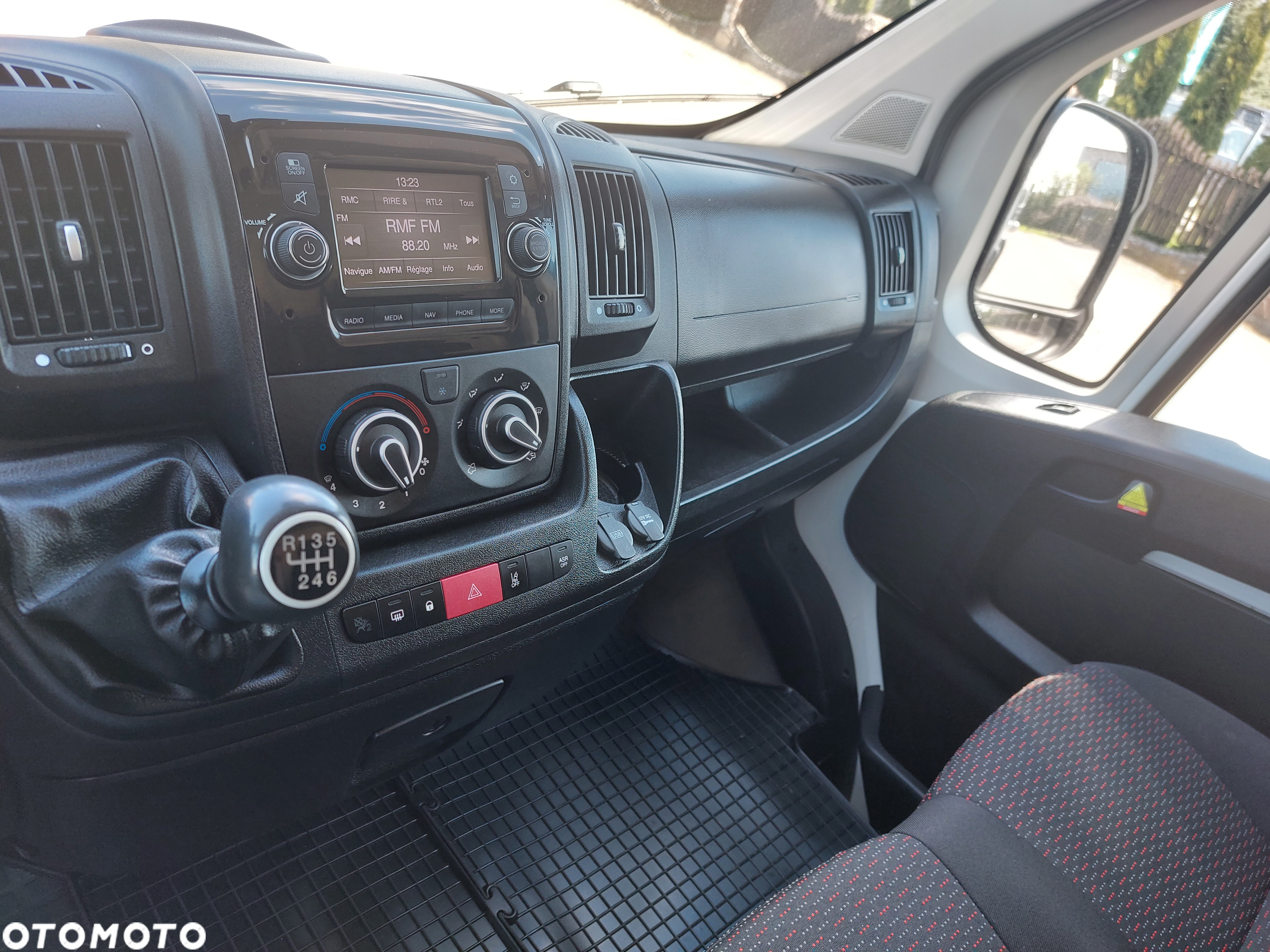 Peugeot Boxer - 29