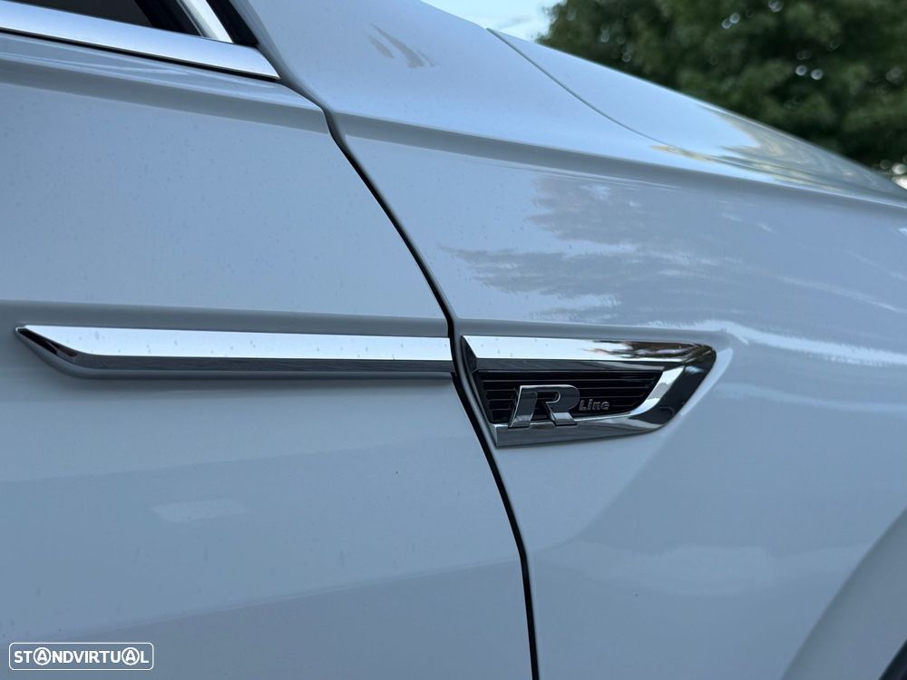 VW Tiguan 2.0 TDI R-Line DSG 4Motion - 11