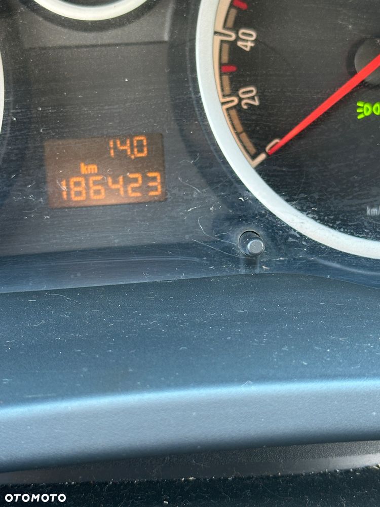 Opel Corsa 1.2 16V Enjoy - 12