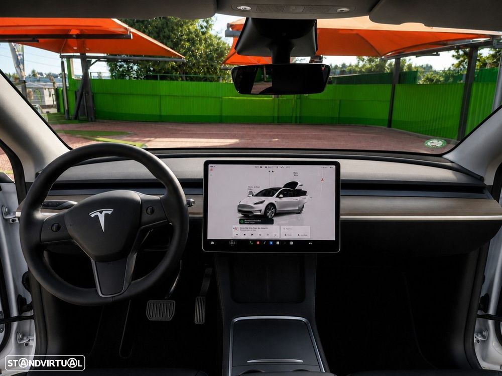 Tesla Model Y Standard - 18