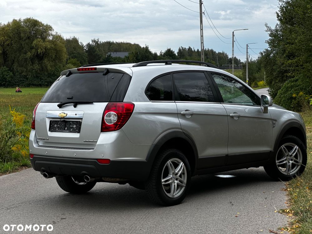 Chevrolet Captiva 2.4 LS - 10