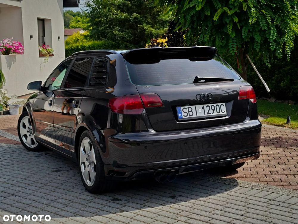 Audi A3 Sportback 2.0 TDI DPF Ambiente - 4