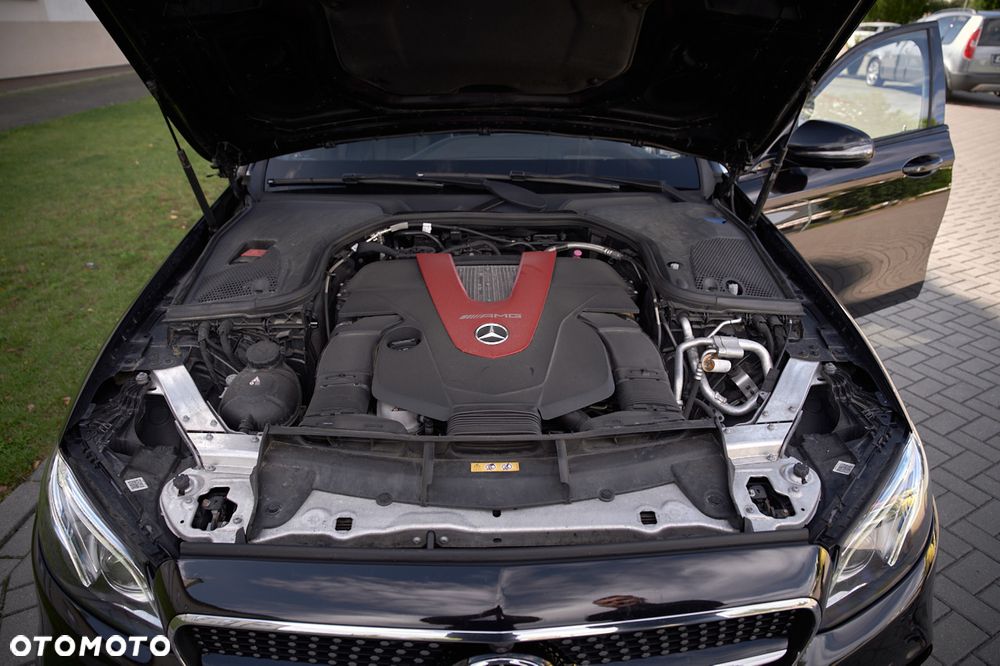 Mercedes-Benz Klasa E - 9