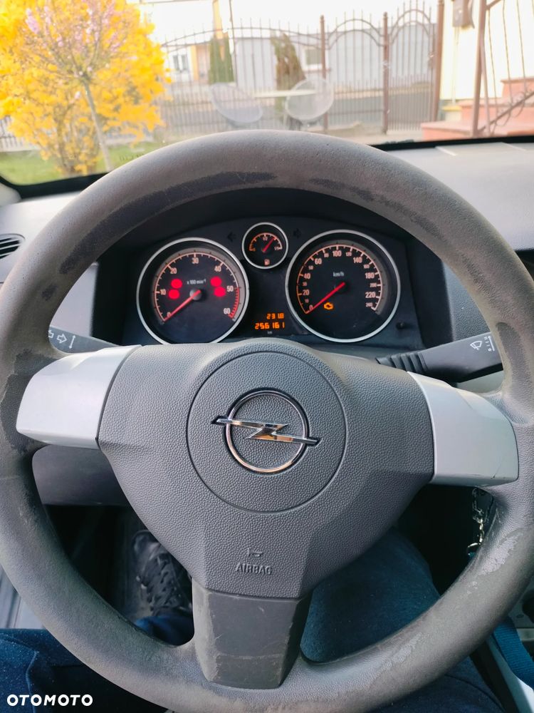 Opel Astra 1.7 CDTI - 13