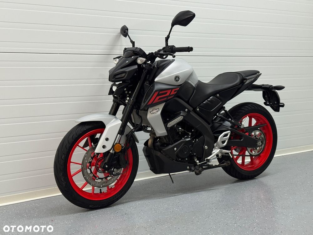Yamaha MT - 8