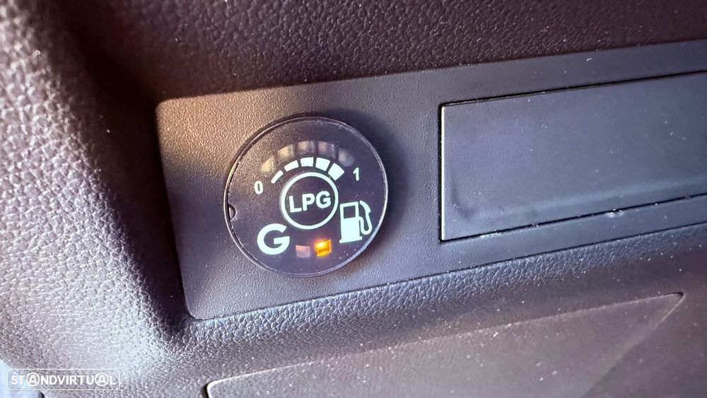 Renault Captur 1.0 TCe Equilibre Bi-Fuel - 34