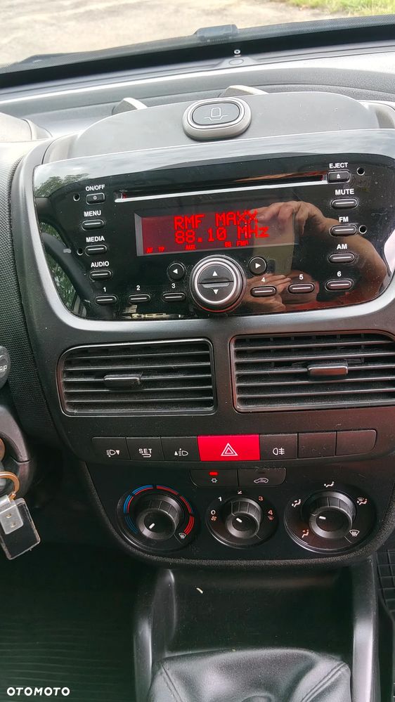 Opel COMBO - 27