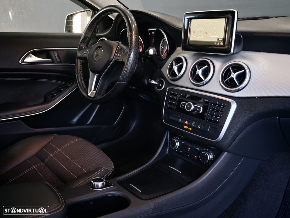Mercedes-Benz GLA 200 (CDI) d 7G-DCT Urban - 51