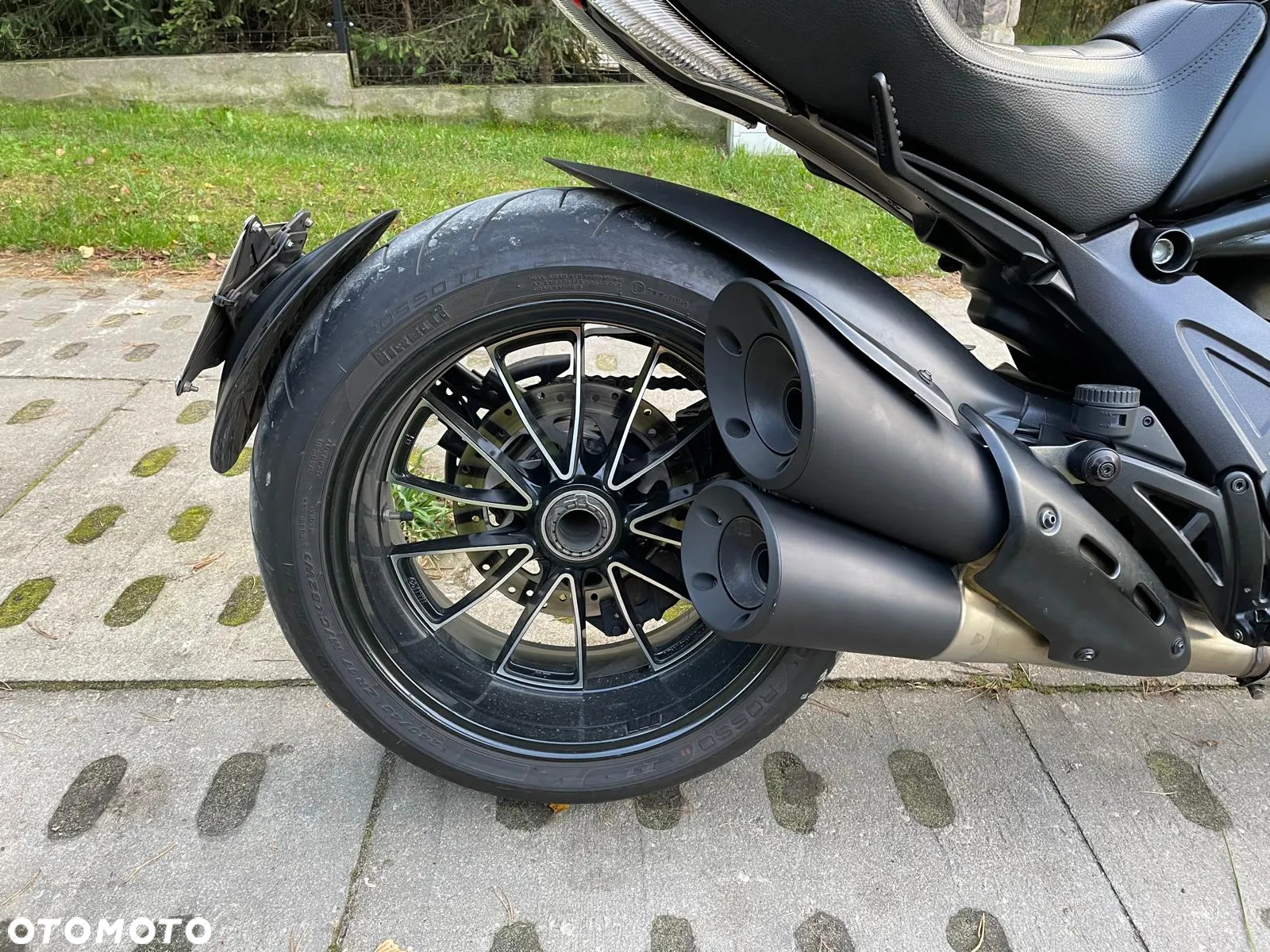 Ducati Diavel - 10