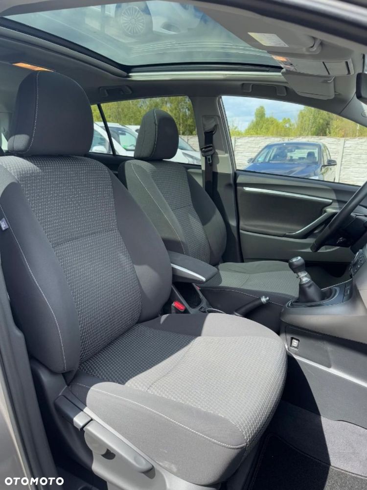 Toyota Corolla Verso - 27