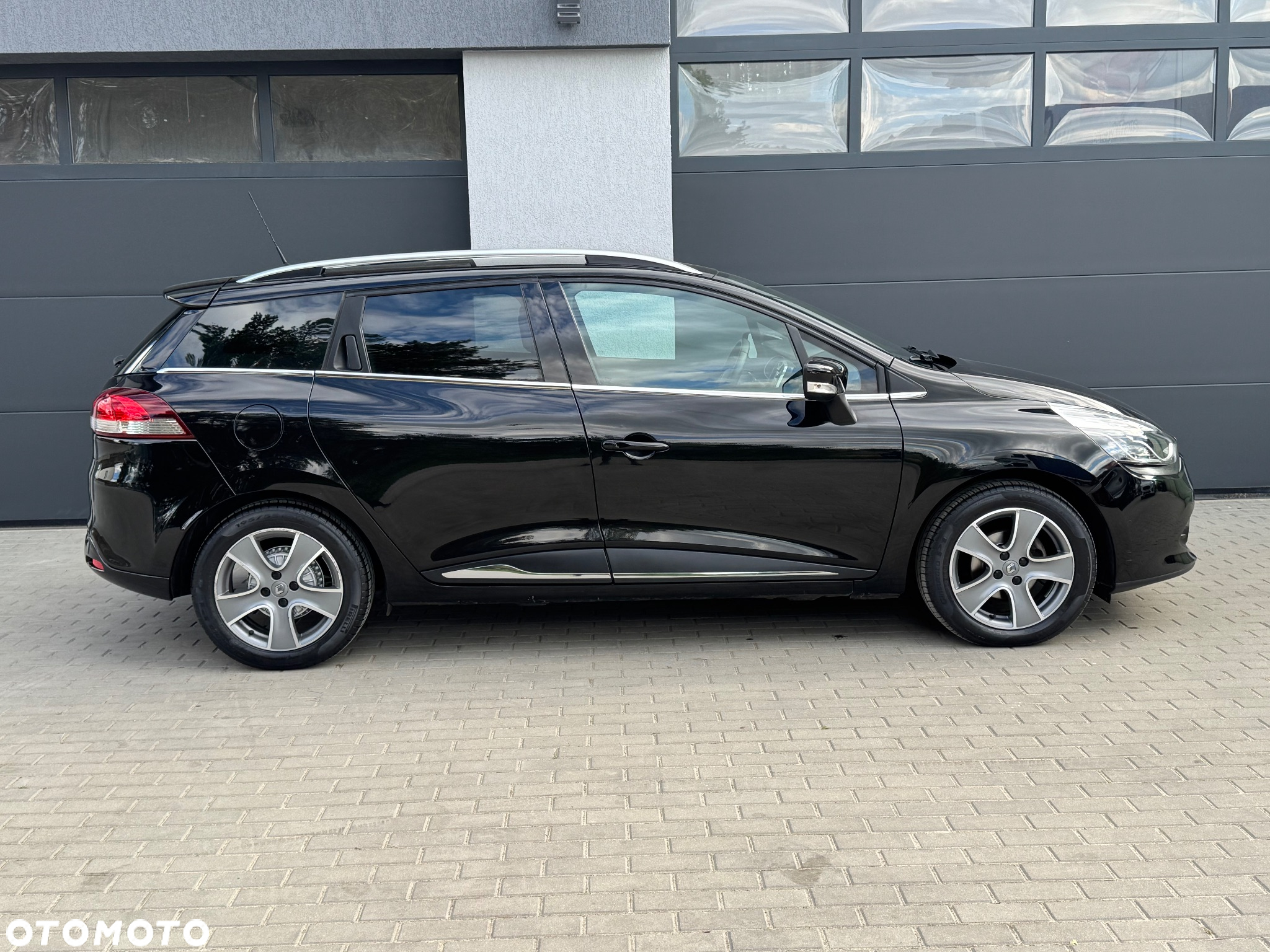 Renault Clio 1.2 16V 75 LIMITED - 7
