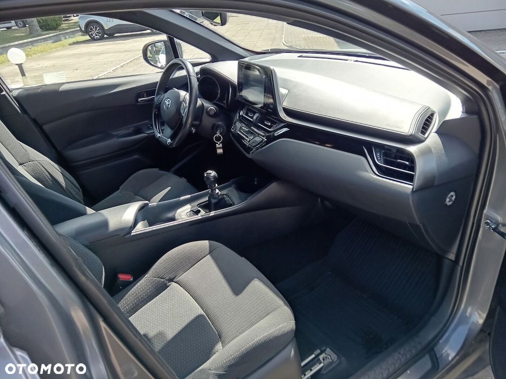 Toyota C-HR 1.2 T GPF Premium - 17