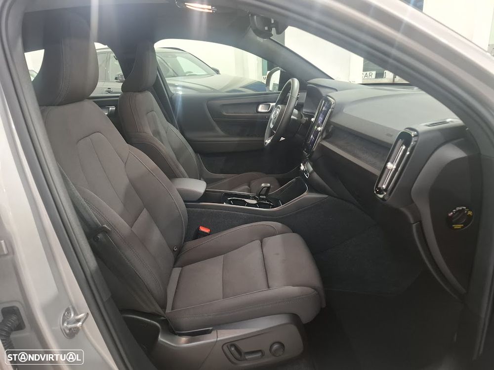 Volvo C40 Recharge 82 kWh Single M. Extended Range RWD Ultimate - 34