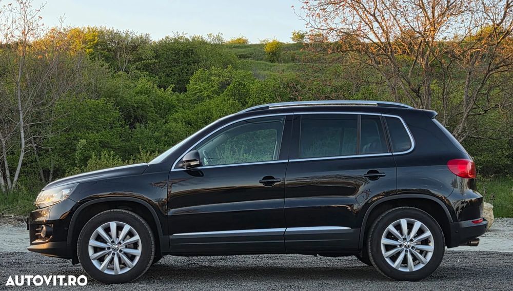 Volkswagen Tiguan 2.0 TDI DPF 4Motion BlueMotion Technology DSG Exclusive - 3