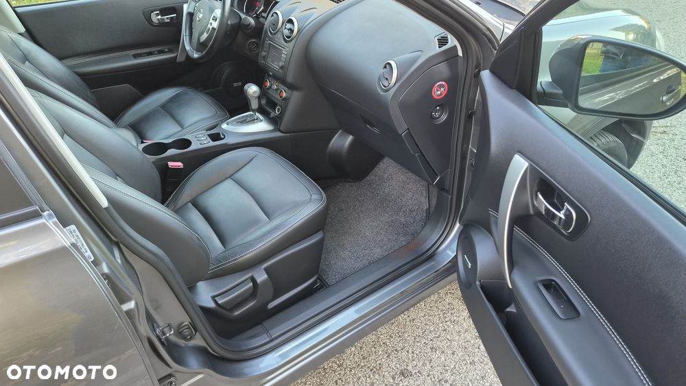 Nissan Qashqai 2.0 CVT lounge - 25