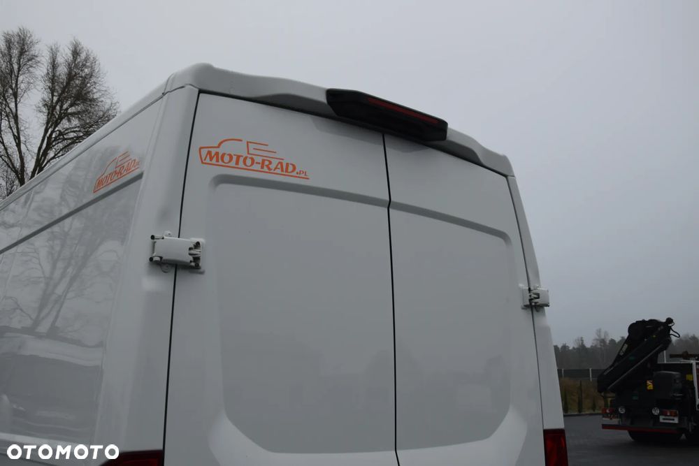 Iveco DAILY MAXI 35S16 / 2.3 - 160 KM / AUTOMAT HI-MATIC / NOWY MODEL / 3 OSOBY / DOSTAWCZE / BLASZAK / KLIMA / 2023 / SERWISOWANY / SPROWADZONY Z NIEMIEC - 12