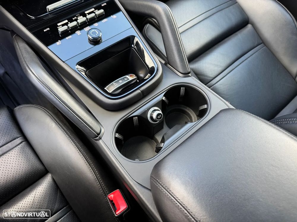 Porsche Cayenne Coupé S E-Hybrid - 37