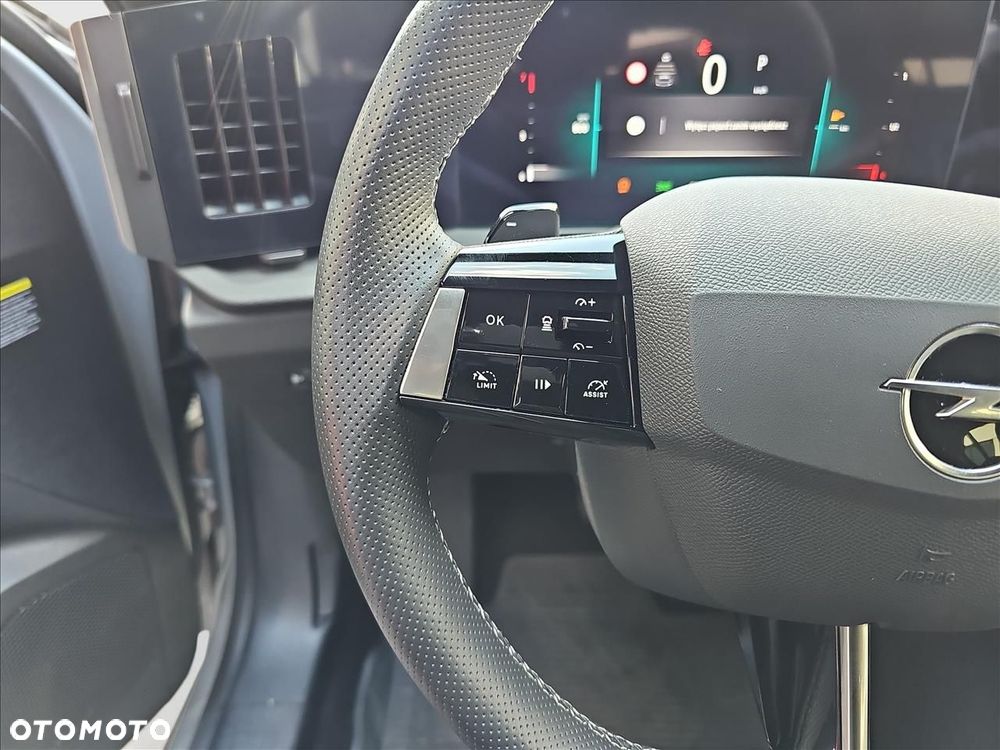 Opel Astra 1.2 T GS S&S - 6