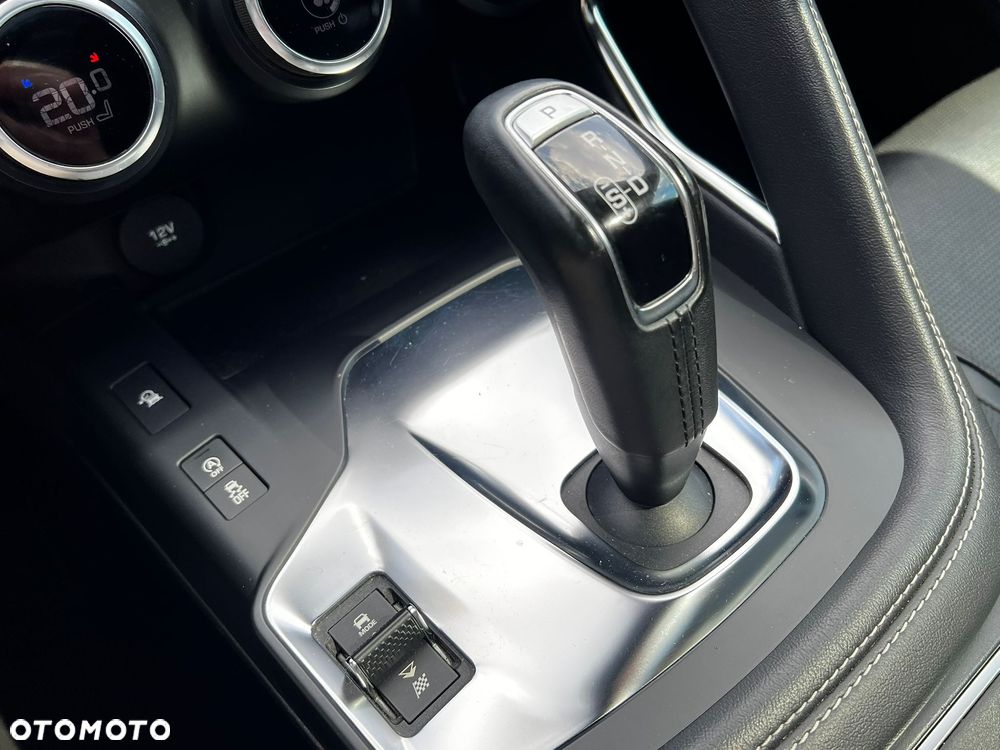 Jaguar E-Pace D180 AWD R-Dynamic S - 13