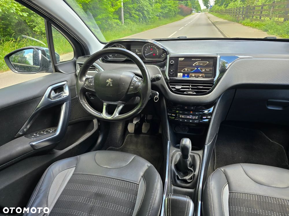 Peugeot 2008 1.6 VTi Allure - 26