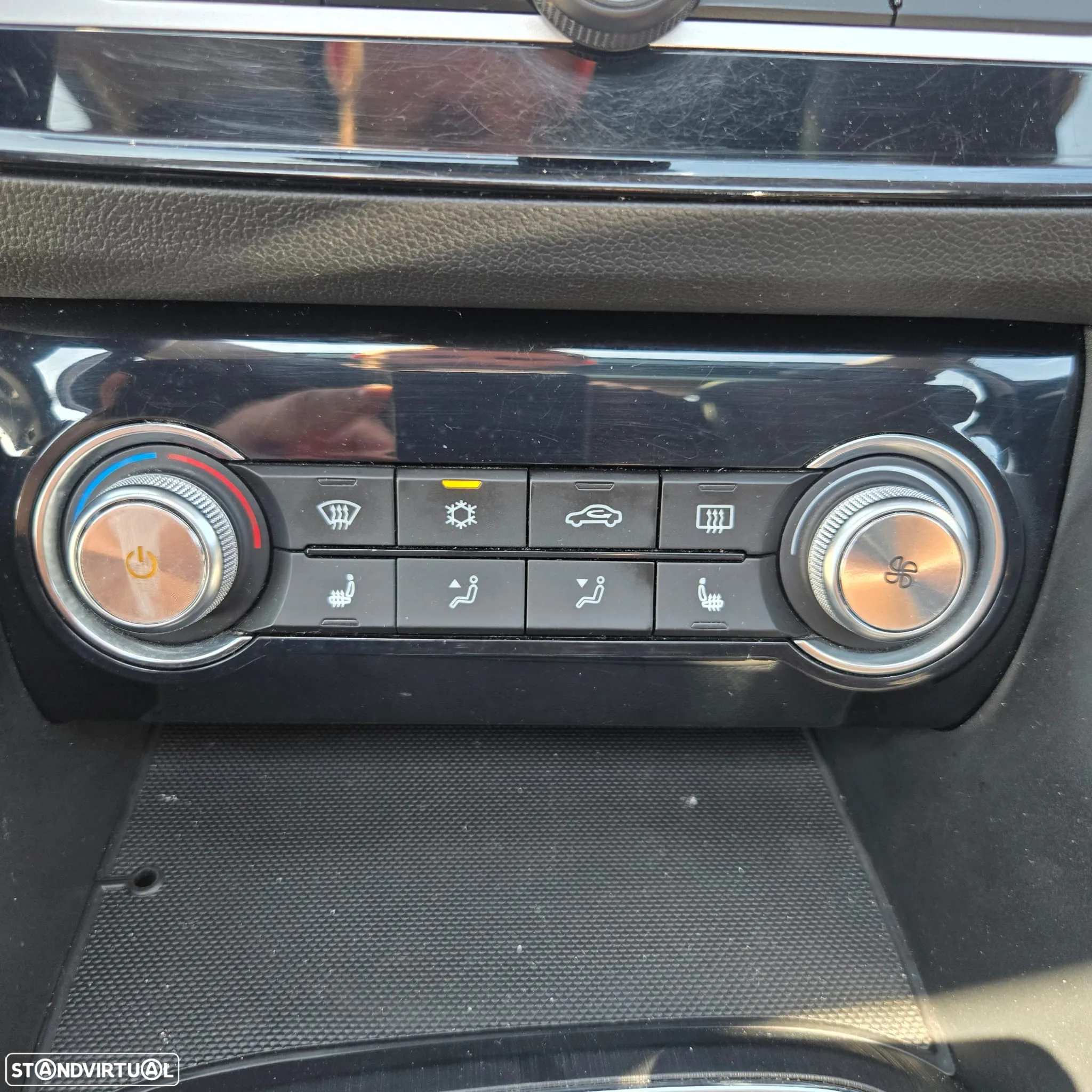 MG ZS EV 44.5 kWh Luxury - 24