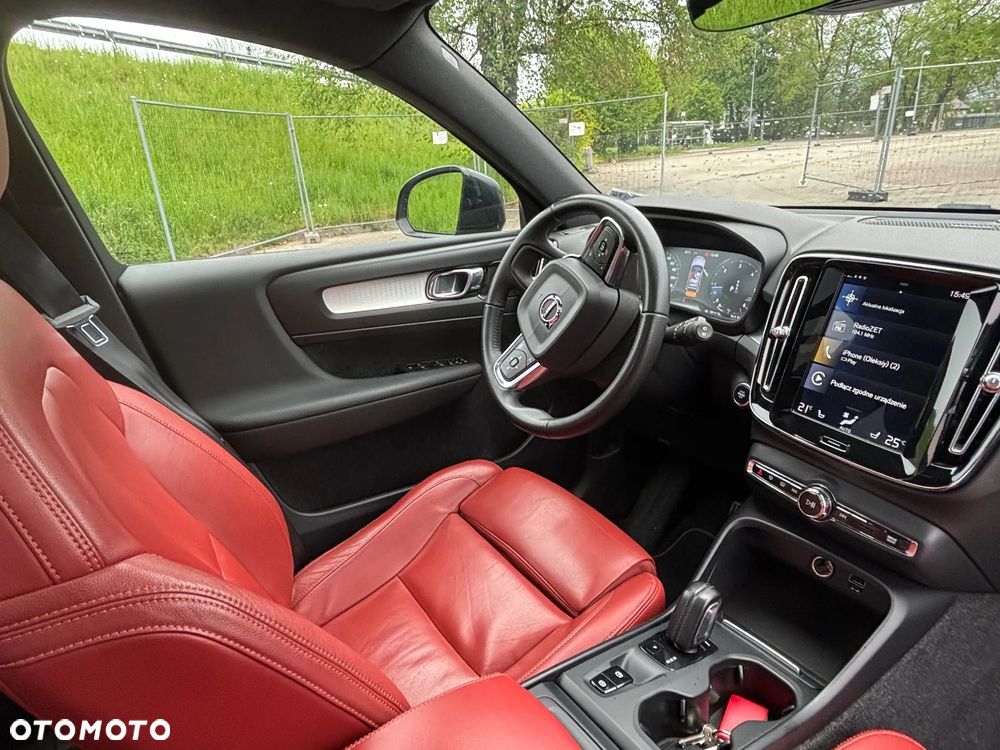 Volvo XC 40 D4 AWD - 28
