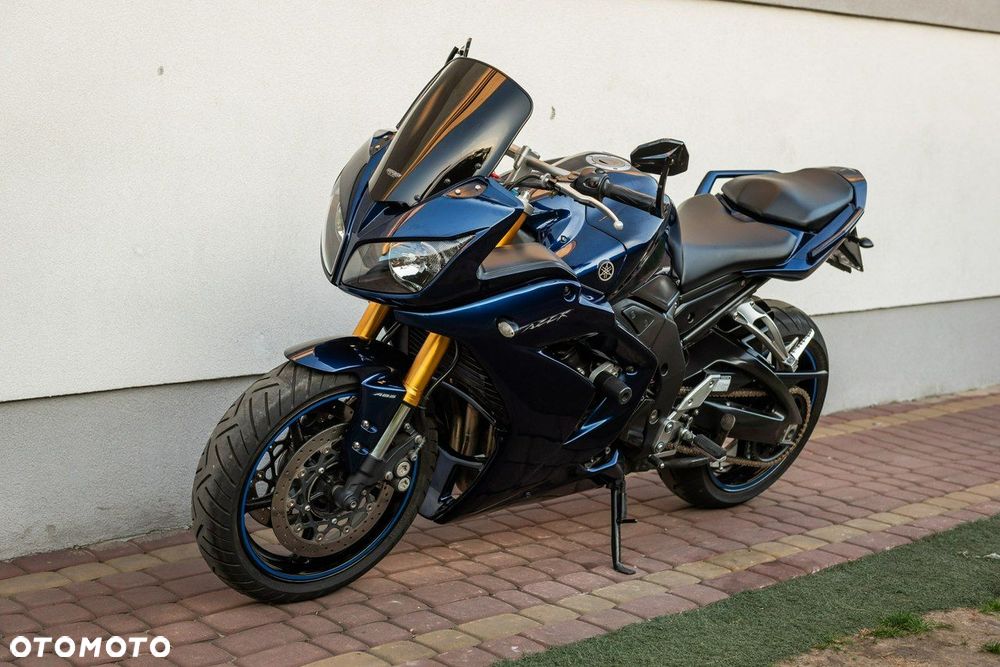 Yamaha FZ - 7
