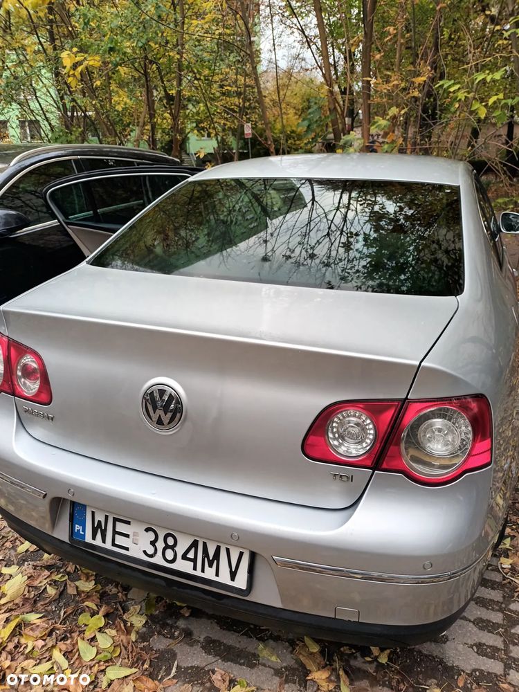 Volkswagen Passat 2.0 TDI DPF Sportline DSG - 9