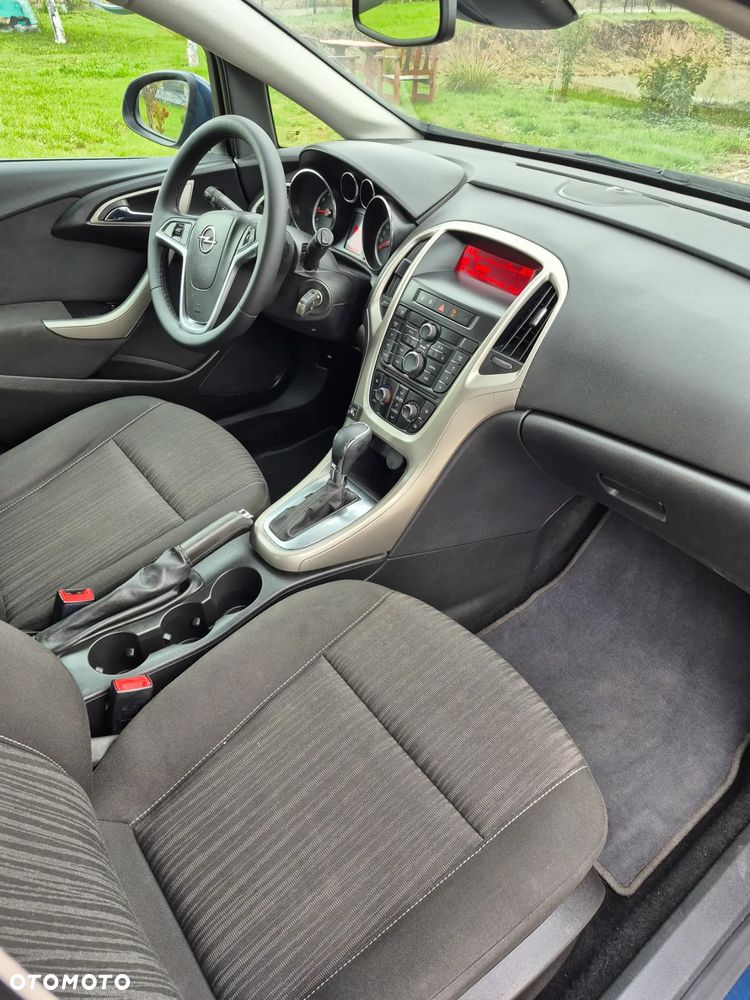 Opel Astra - 25