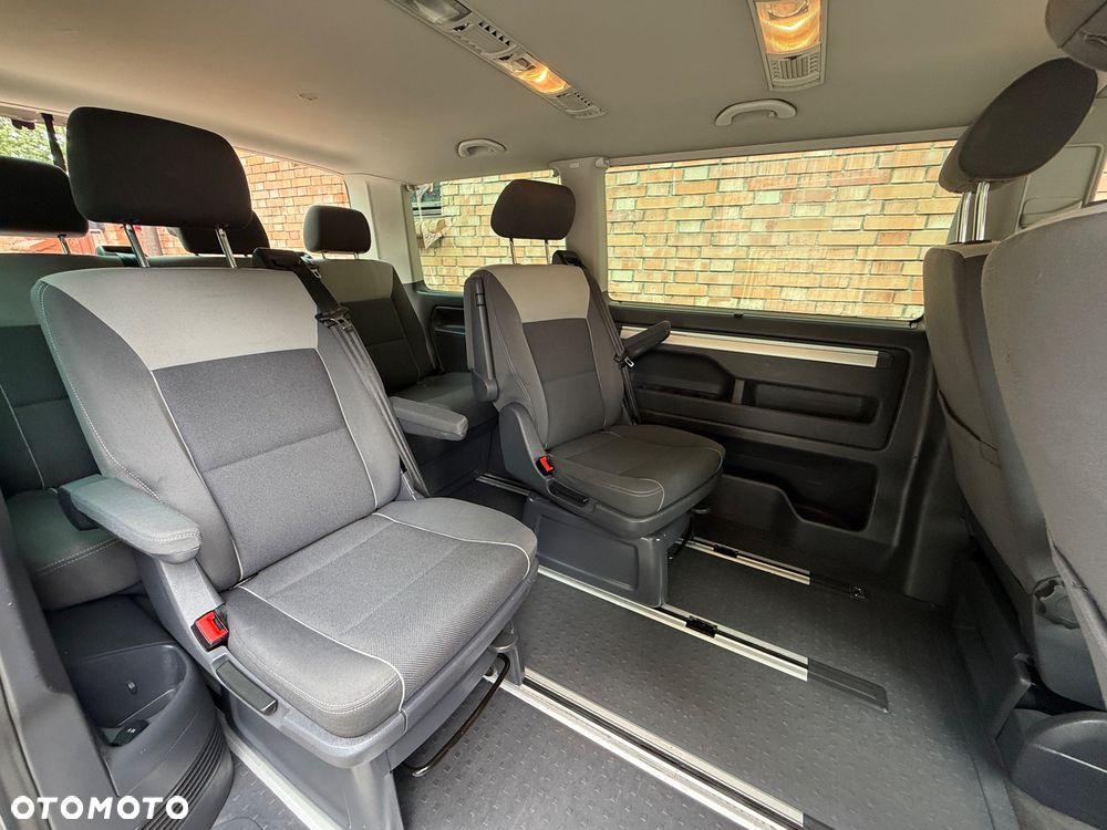 Volkswagen Multivan - 15