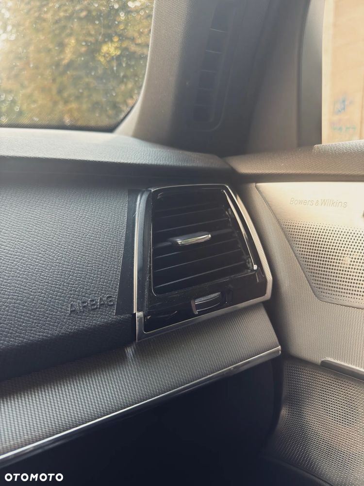 Volvo XC 90 D5 SCR AWD R-Design 7os - 20