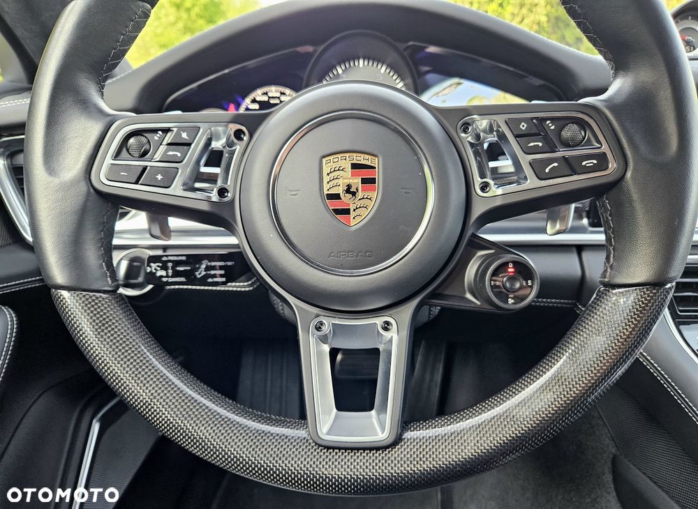 Porsche Panamera Turbo - 26