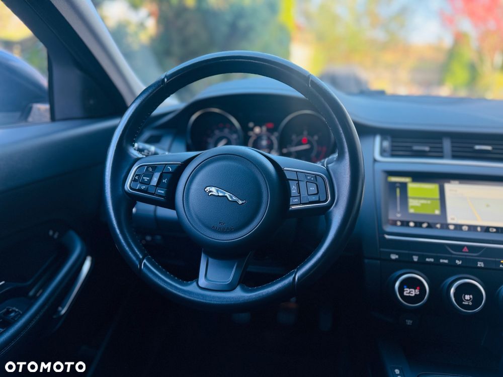 Jaguar E-Pace D150 AWD R-Dynamic S - 12