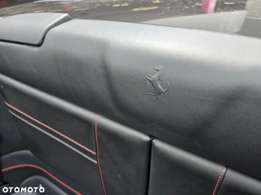 Ferrari California T - 18