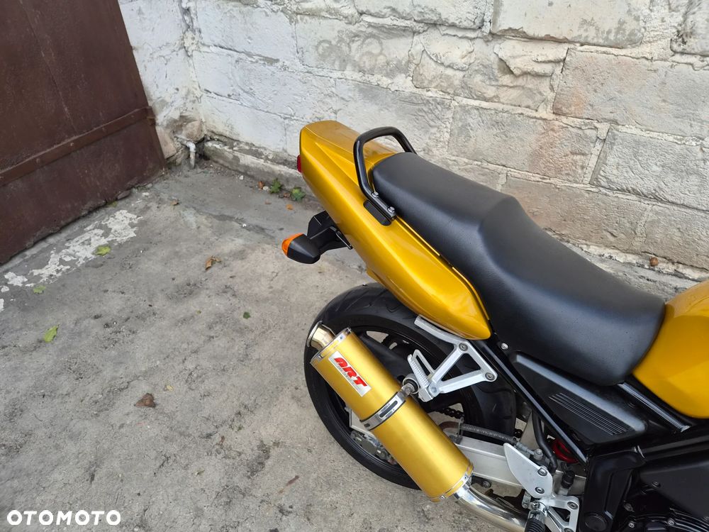 Yamaha FZS - 10