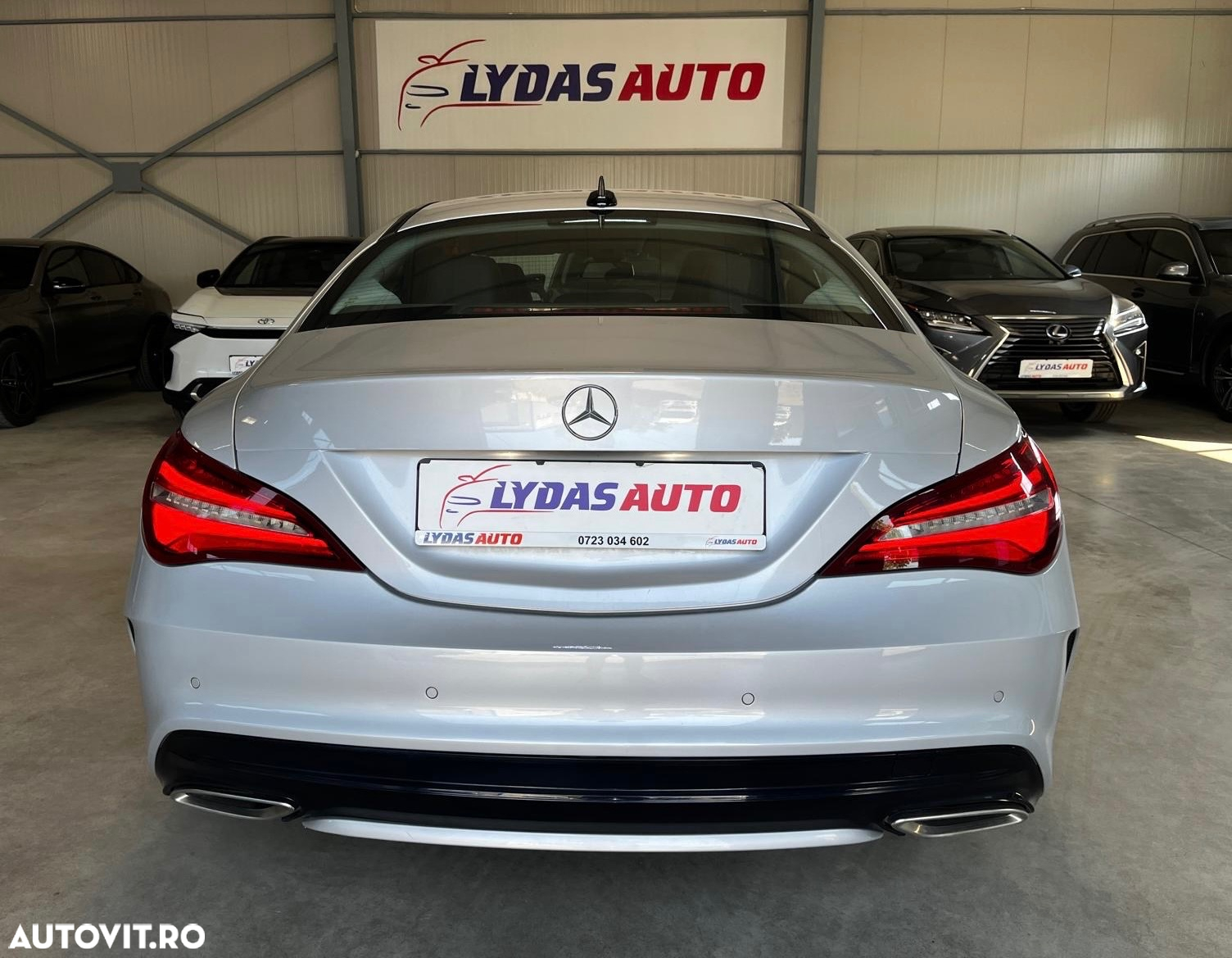 Mercedes-Benz CLA - 4